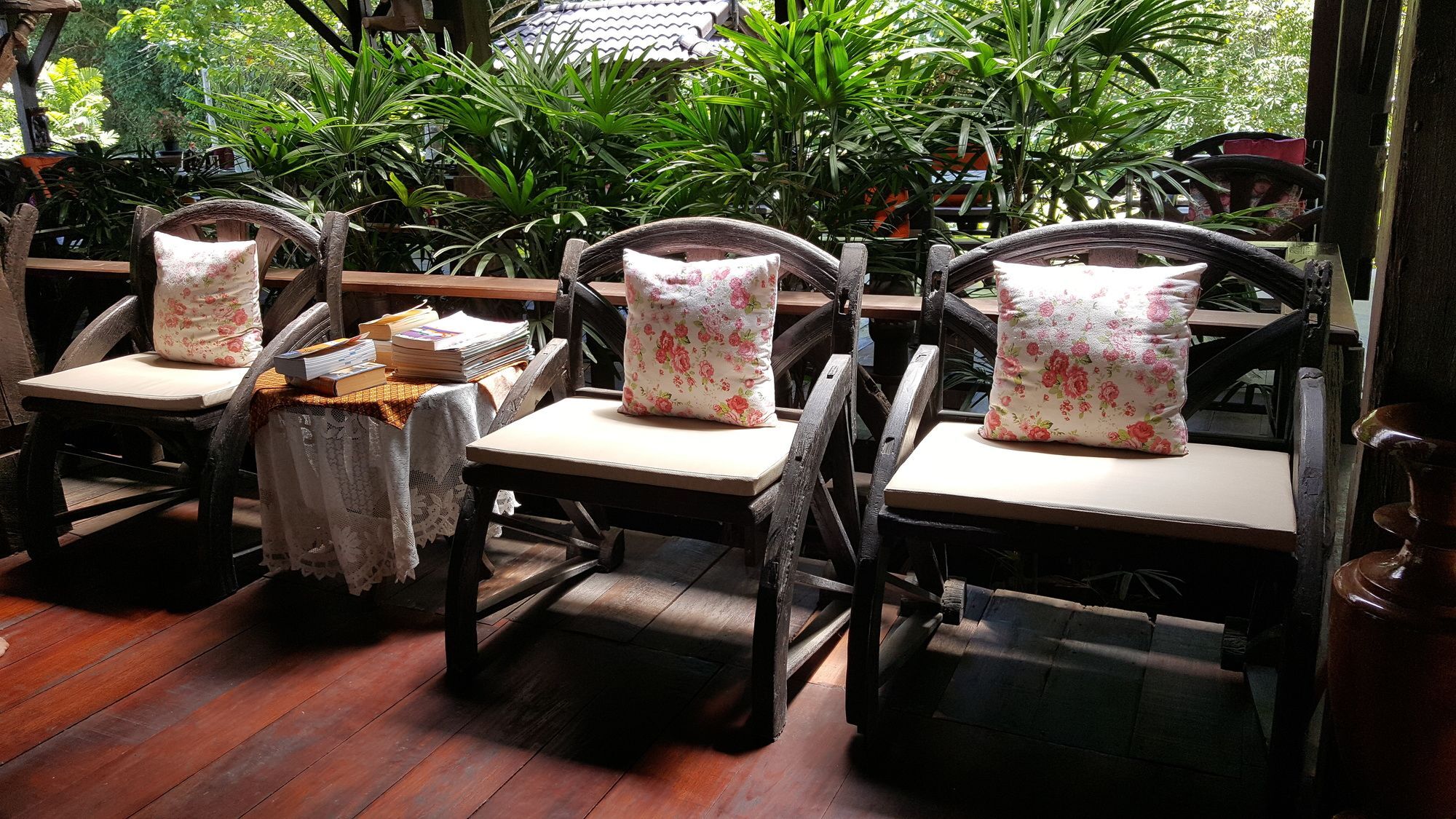 Montania Lifestyle Hotel Phanom Exteriör bild