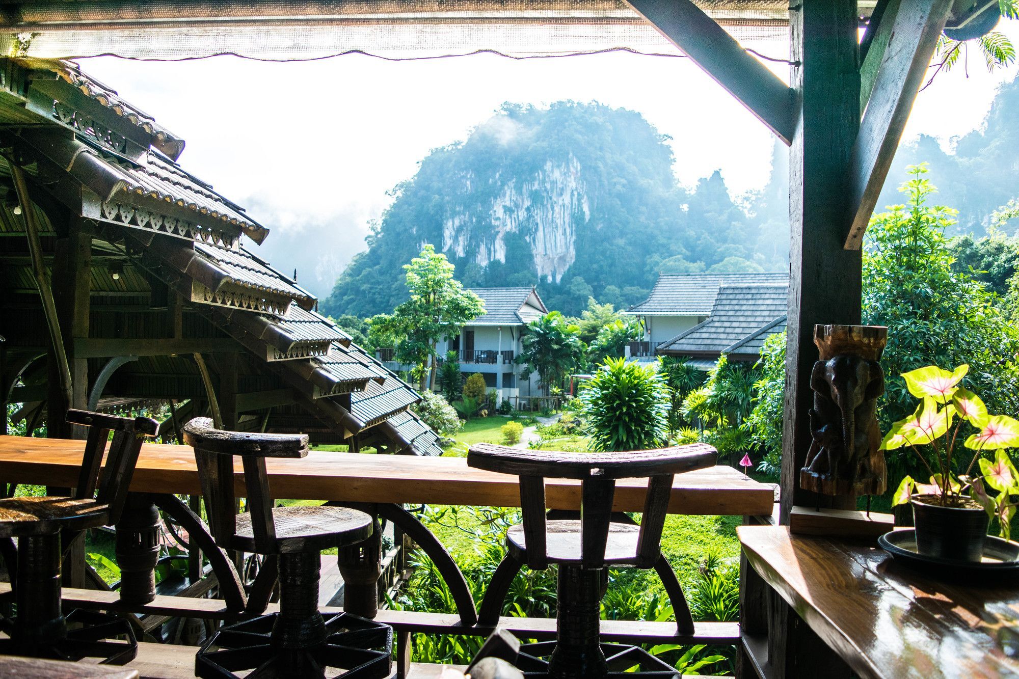 Montania Lifestyle Hotel Phanom Exteriör bild